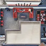 Cool Nashville Townhouse Close To Downtown